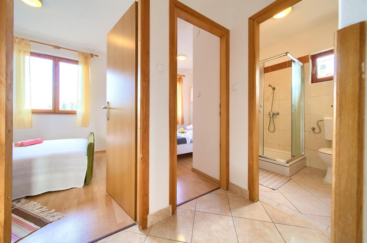 Rasopasno Apartment With Terrace And Private Parking Exterior foto